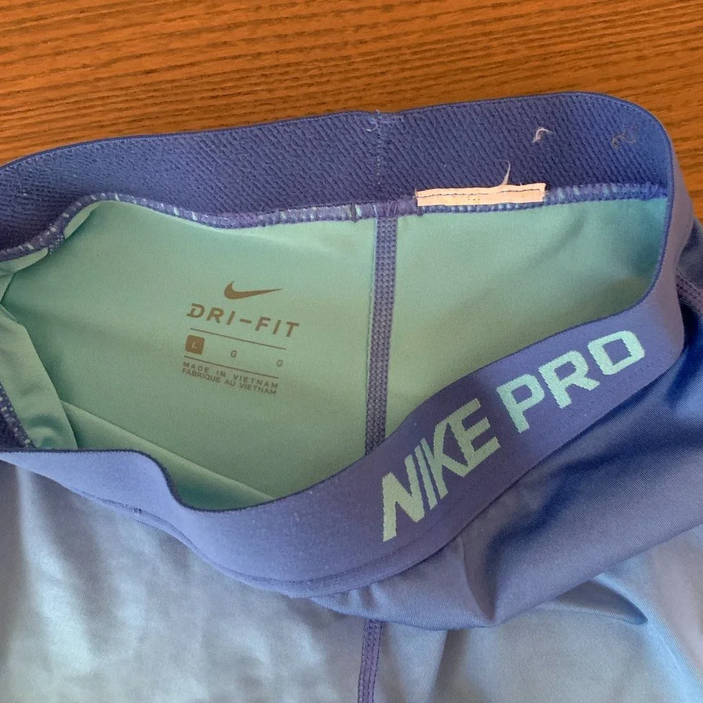 Girls Nike PRO Shorts L Multi-color - Picture 3 of 5